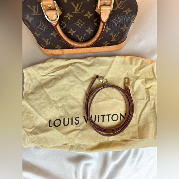 🤎🤎SOLD🤎🤎Louis Vuitton Monogram Alma BB Crossbody Bag - Picture 10 of 10